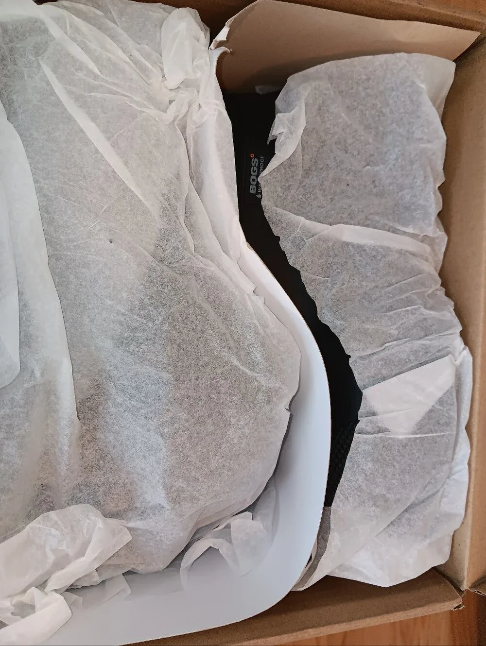 Bogs front zip